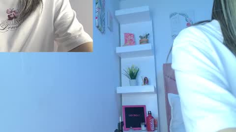 Snapshot of eva_sin18 chatting on 09/10/25, 01:27 Eva Sin online show from 09/10/25, 01:27