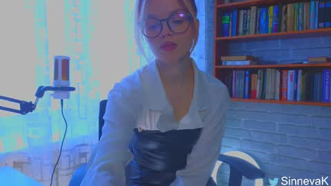 Hi there i am Eva and i wish create a nice community with you so join my Ticket Show for more pleasure online show from 02/23/25, 07:44