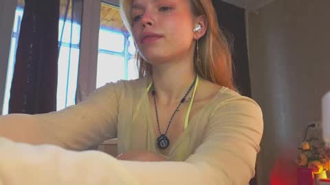 Snapshot of eva_sinn chatting on 06/02/26, 01:24 Hi there i am Eva and i wish create a nice community with you so join my Ticket Show for more pleasure online show from 06/02/26, 01:24