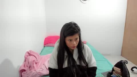 Estefania online show from 02/16/26, 01:57