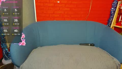 Hi Im Eva new here online show from 12/22/25, 03:31