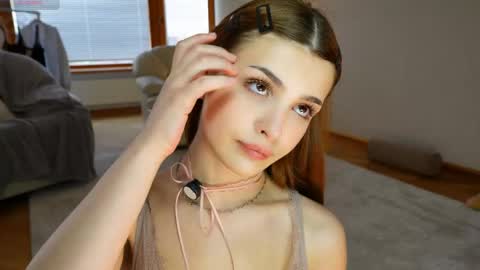 Snapshot of eva_zill_blossom chatting on 04/04/26, 08:56 Hello my name is Eva its my first day here online show from 04/04/26, 08:56