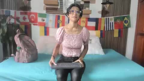 Snapshot of evaa_campbell chatting on 06/26/26, 12:09 Eva online show from 06/26/26, 12:09
