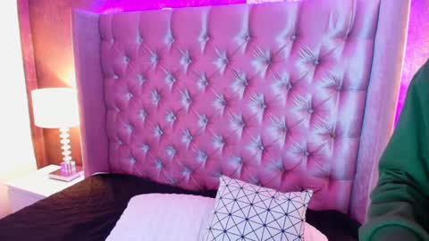 EVA CLOEE online show from 02/23/25, 01:24