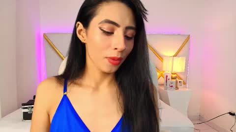 EVA CLOEE online show from 09/16/25, 02:12