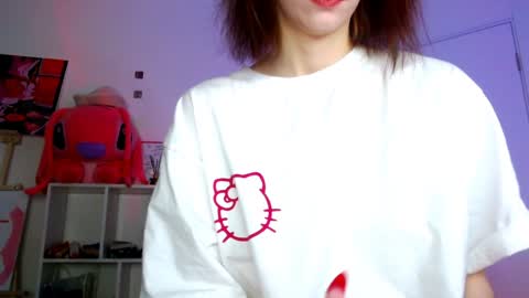 Snapshot of evaa_coy chatting on 12/29/24, 06:45 Eva online show from 12/29/24, 06:45