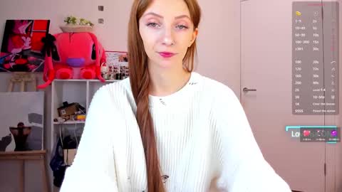 Snapshot of evaa_coy chatting on 10/14/25, 12:28 Eva online show from 10/14/25, 12:28