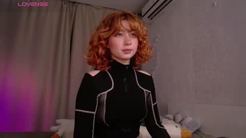 Snapshot of evaa_moonn_ chatting on 11/13/25, 11:20 Eva online show from 11/13/25, 11:20