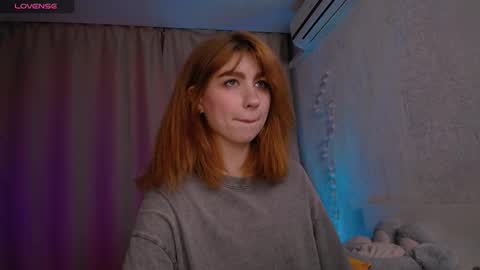 Snapshot of evaa_moonn_ chatting on 03/14/26, 06:35 Eva online show from 03/14/26, 06:35