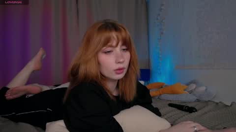 Snapshot of evaa_moonn_ chatting on 04/10/26, 11:37 Eva online show from 04/10/26, 11:37