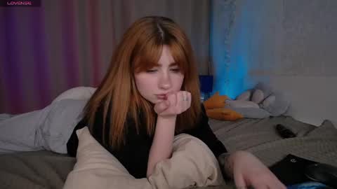 Snapshot of evaa_moonn_ chatting on 04/14/26, 11:44 Eva online show from 04/14/26, 11:44