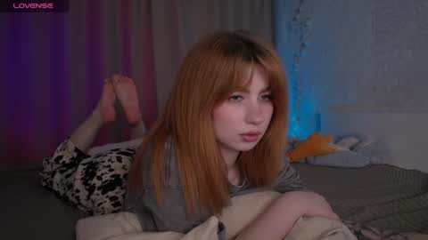 Snapshot of evaa_moonn_ chatting on 06/18/26, 10:30 Eva online show from 06/18/26, 10:30
