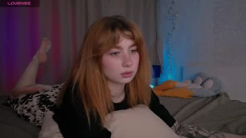 Snapshot of evaa_moonn_ chatting on 06/22/26, 04:53 Eva online show from 06/22/26, 04:53