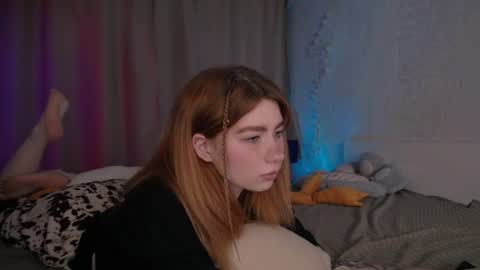 Snapshot of evaa_moonn_ chatting on 07/21/26, 03:14 Eva online show from 07/21/26, 03:14