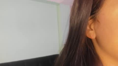 Snapshot of evaa_stevens chatting on 11/14/25, 12:26 julieth online show from 11/14/25, 12:26