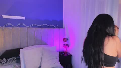 Snapshot of evaa_stevens chatting on 03/25/26, 08:04 julieth online show from 03/25/26, 08:04