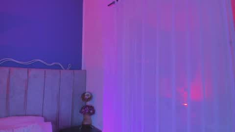 Snapshot of evaa_stevens chatting on 04/06/26, 08:10 julieth online show from 04/06/26, 08:10