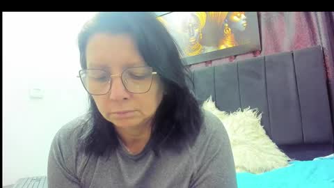 Eva online show from 10/26/25, 01:28