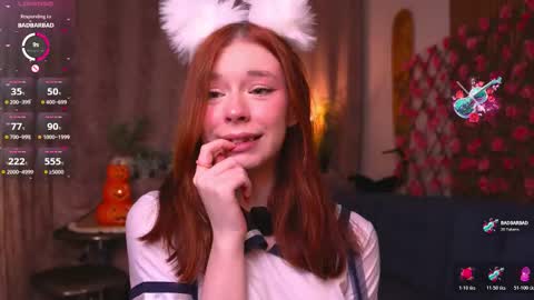 Snapshot of evaaura chatting on 11/08/25, 08:18 Eva online show from 11/08/25, 08:18