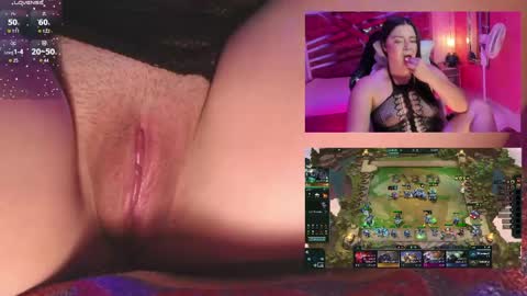 Snapshot of evabloom_ chatting on 04/27/26, 10:19 EvaBloom online show from 04/27/26, 10:19