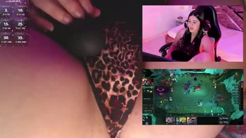 Snapshot of evabloom_ chatting on 04/28/26, 09:53 EvaBloom online show from 04/28/26, 09:53