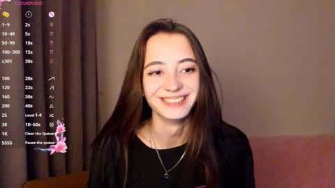 Snapshot of evabradly chatting on 10/16/25, 06:53 evabradly online show from 10/16/25, 06:53