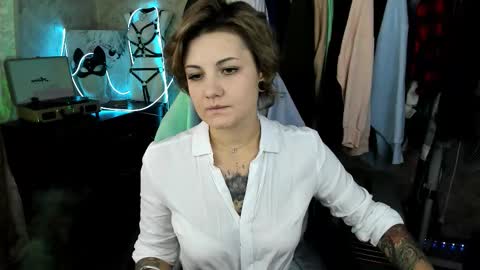 Snapshot of evabrownie chatting on 09/12/25, 12:38 Eva Brownie online show from 09/12/25, 12:38