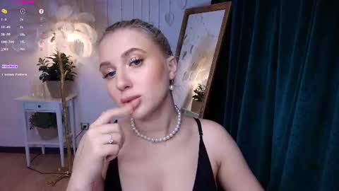 Eva  online show from 06/09/26, 02:45