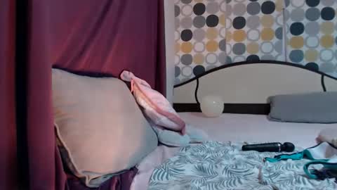 Snapshot of evacrisxxx chatting on 10/11/25, 02:11 hornycrissyyourlove online show from 10/11/25, 02:11