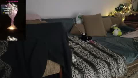 Eva online show from 09/27/25, 06:57