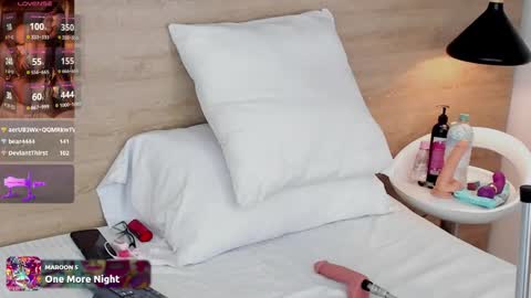 Evadne online show from 03/08/25, 10:02