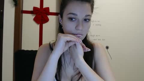 Eva online show from 12/18/25, 03:07