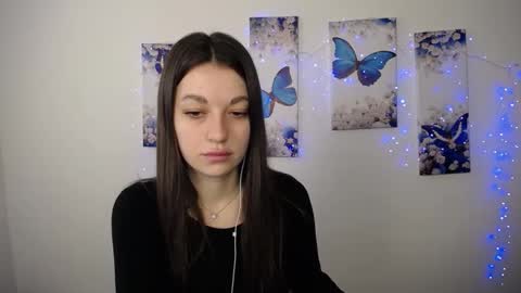 Eva online show from 04/15/26, 11:17