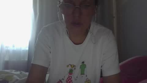 evaglad online show from 09/27/25, 05:56
