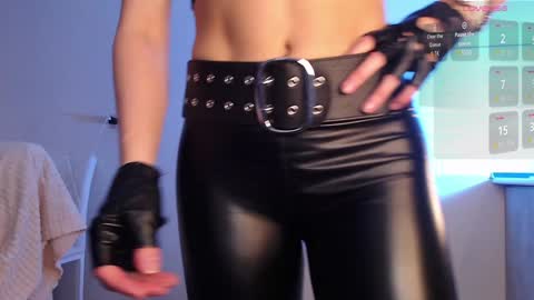 Eva online show from 12/04/24, 03:48