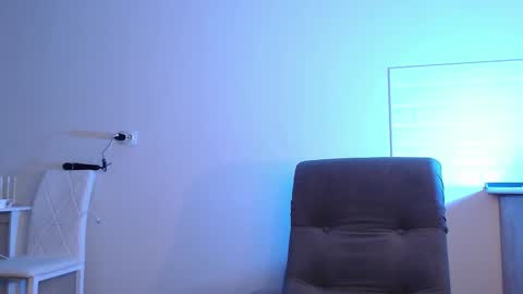 Eva online show from 11/17/25, 03:34