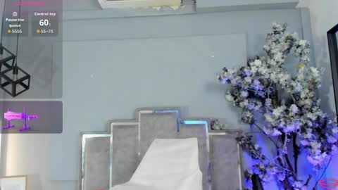 Snapshot of evahalston chatting on 05/16/26, 12:26 evahalston online show from 05/16/26, 12:26