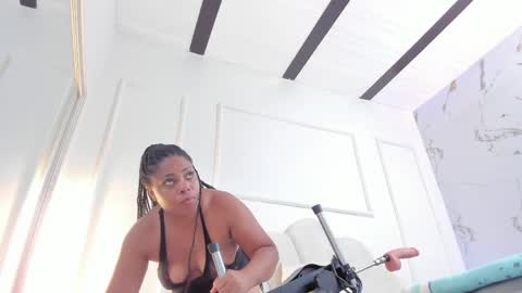 Snapshot of evahalston chatting on 05/21/26, 08:16 evahalston online show from 05/21/26, 08:16