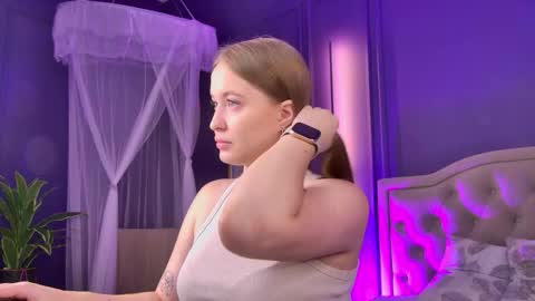 evahariss1 online show from 10/01/25, 09:04