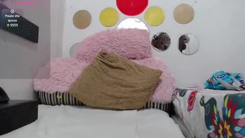 EVA  online show from 02/08/26, 05:49