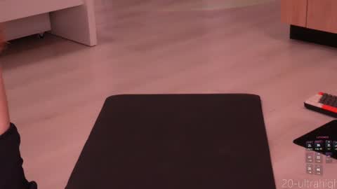 Snapshot of evahothead chatting on 03/02/25, 03:37 Eva here Wednesday till Sunday online show from 03/02/25, 03:37