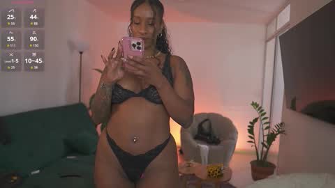 evajacksss_ online show from 03/19/26, 07:29