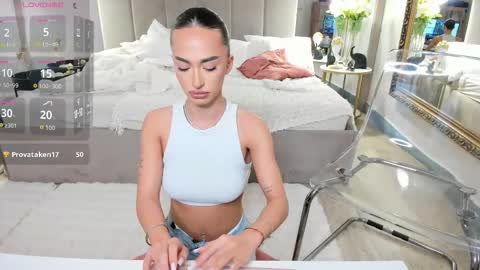 Snapshot of evak_ chatting on 03/18/26, 05:43 Eva K online show from 03/18/26, 05:43