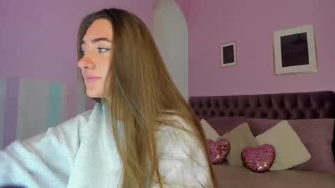 Eva online show from 11/10/25, 04:00