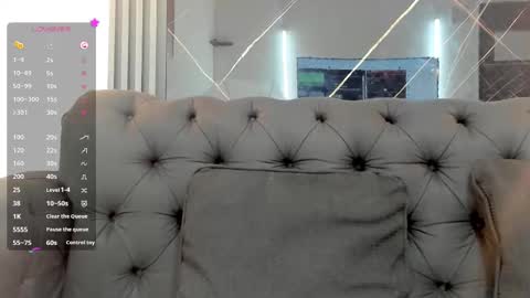 Snapshot of evaloviaa_ chatting on 09/10/25, 01:55 Eva online show from 09/10/25, 01:55