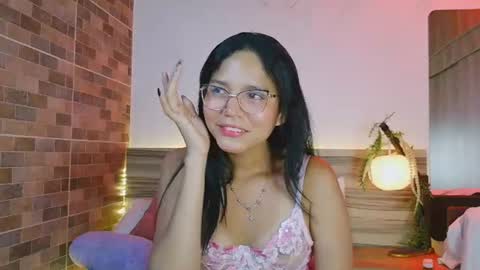 Snapshot of evalune_ chatting on 06/24/26, 09:14 . online show from 06/24/26, 09:14