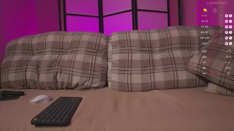 Snapshot of evalusion chatting on 02/14/26, 07:10 Eva online show from 02/14/26, 07:10