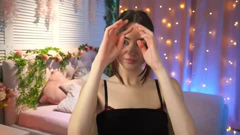 Eva online show from 03/06/25, 12:52