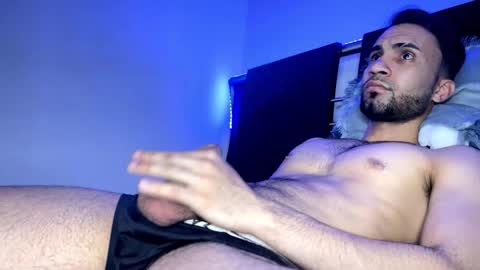 Snapshot of evan57036 chatting on 11/10/25, 02:54 evan57036 online show from 11/10/25, 02:54