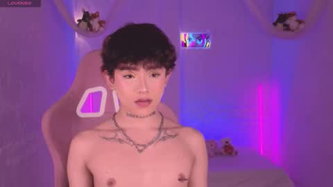 Evan online show from 11/05/25, 03:23